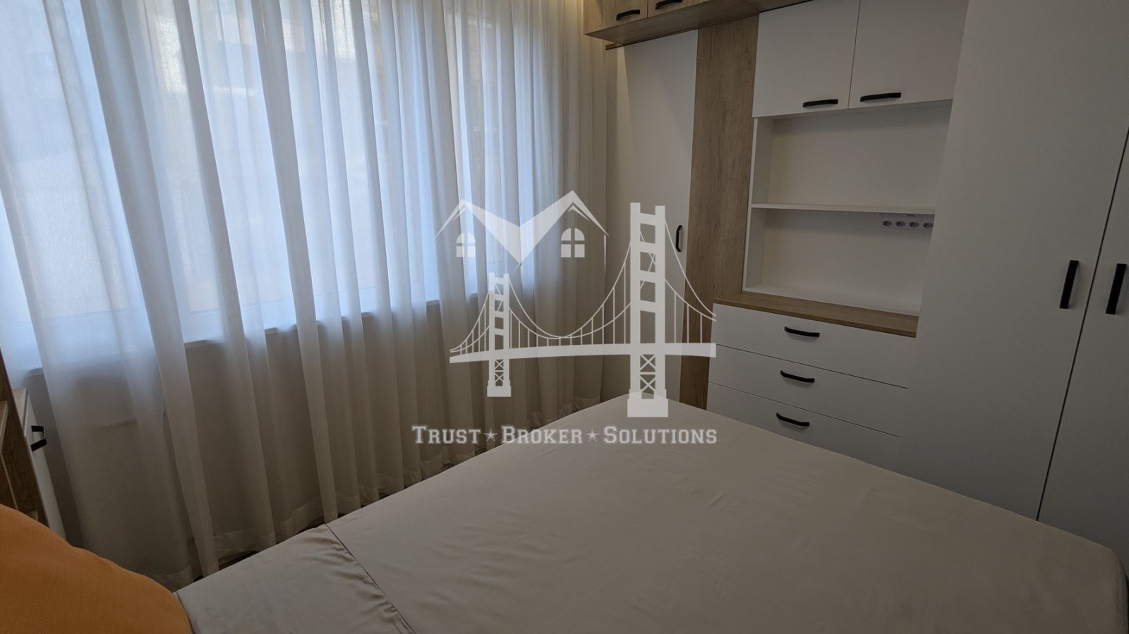 Продава 4-СТАЕН, гр. София, Докторски паметник, снимка 11 - Апартаменти - 53707342