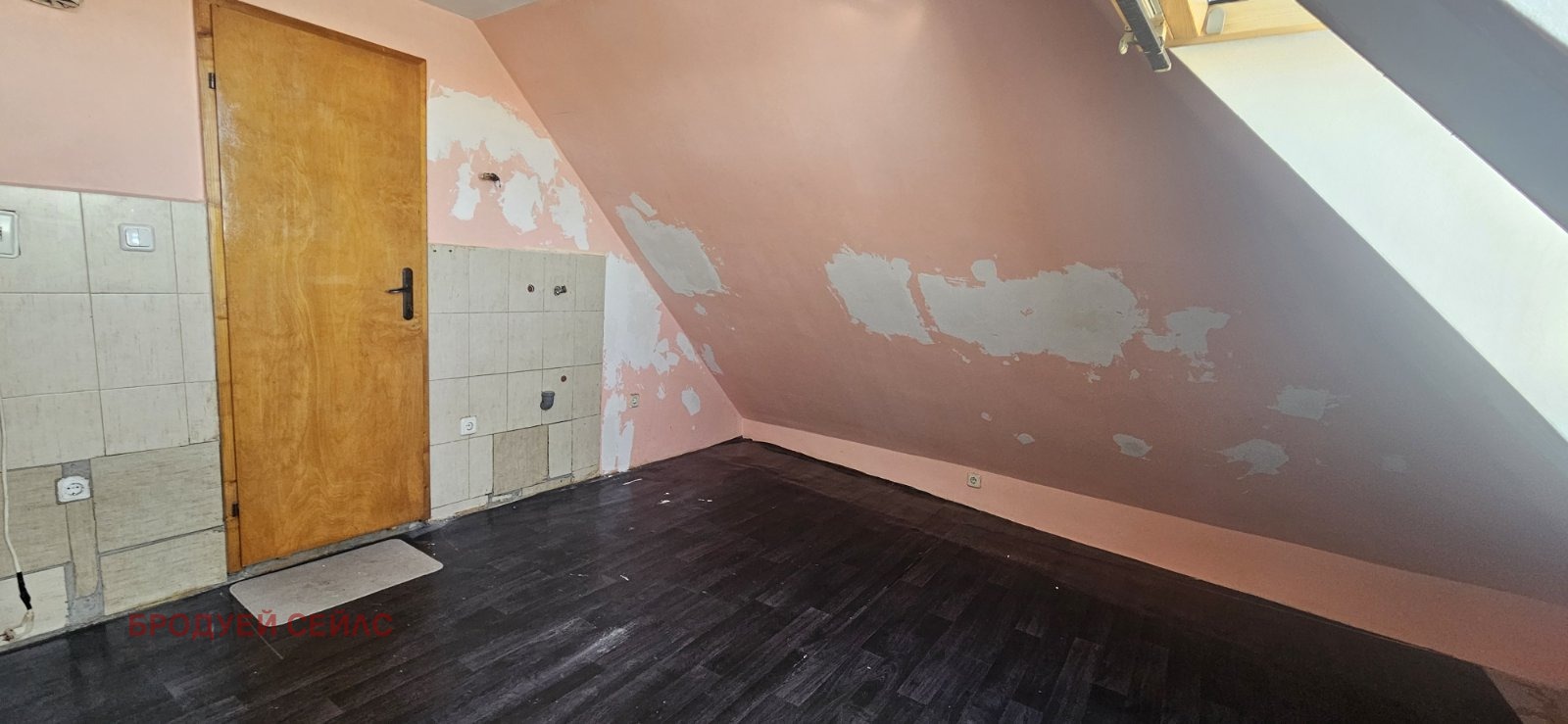 Продава АТЕЛИЕ, ТАВАН | Imot.bg — изображение 4