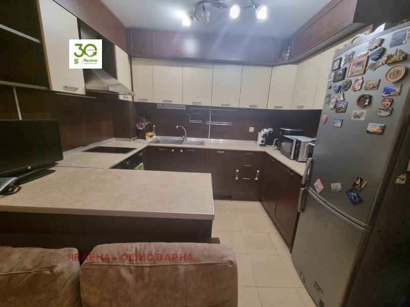 Na prodej  2 ložnice Varna , Bazar Levski , 100 m2 | 83770614