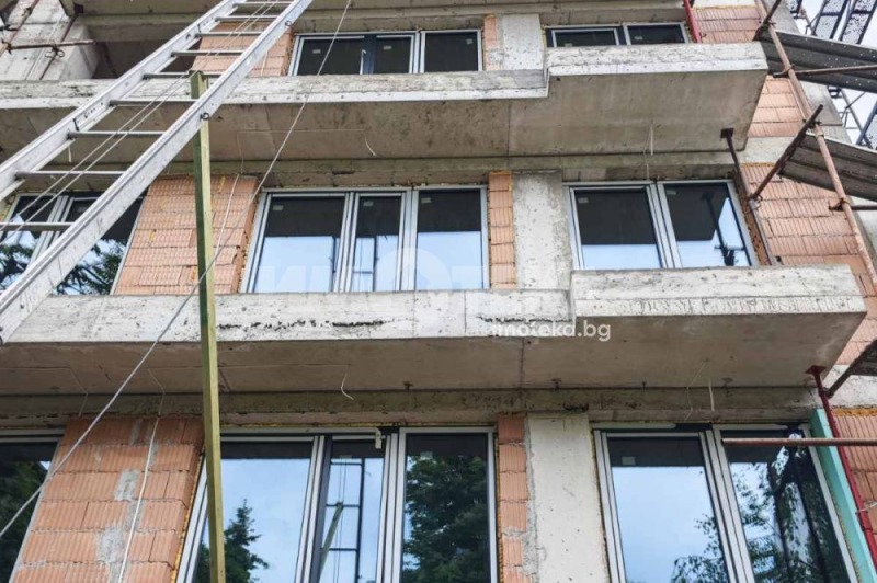 Προς πώληση  2 υπνοδωμάτια Σοφηια , ΤΣενταρ , 93 τ.μ | 81104253