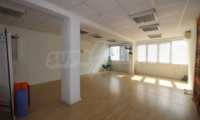 Na prodej  Kancelář Veliko Tarnovo , Centar , 50 m2 | 40206197