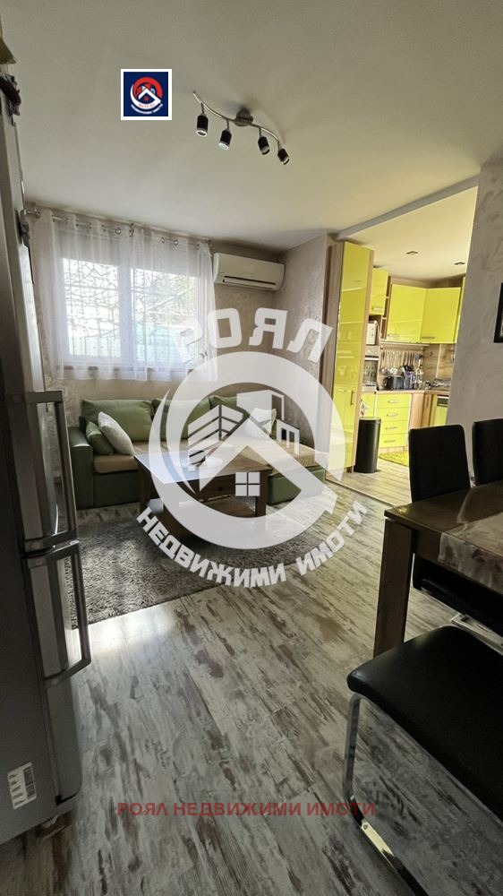 Продава ЕТАЖ ОТ КЪЩА, гр. Пловдив, Южен, снимка 2 - Етаж от къща - 53778165