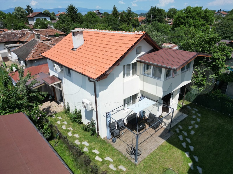 Eladó  Ház Sofia , Busmanci , 165 négyzetméter | 98143593 - kép [2]