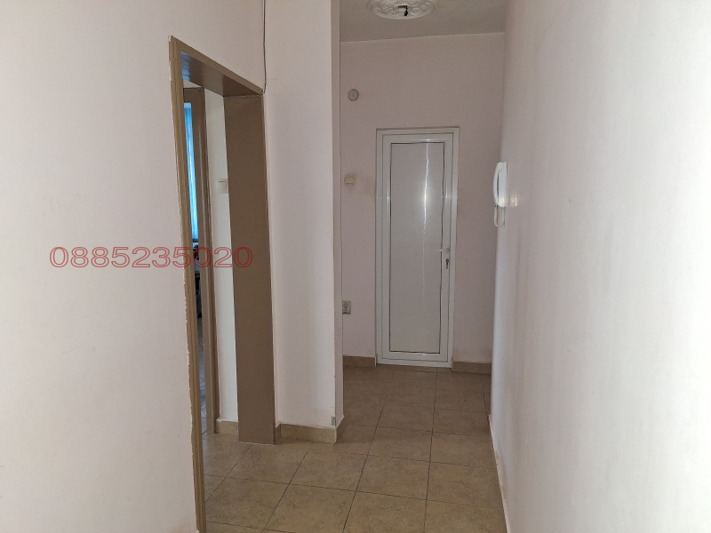 Продава 3-СТАЕН, гр. Габрово, Младост, снимка 2 - Апартаменти - 52785284