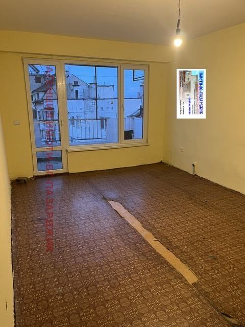 Продава 3-СТАЕН, гр. Пазарджик, Идеален център, снимка 3 - Апартаменти - 56452112