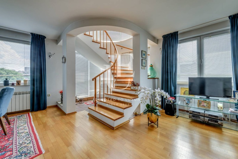 Продава  4-стаен град София , Иван Вазов , 174 кв.м | 84854724