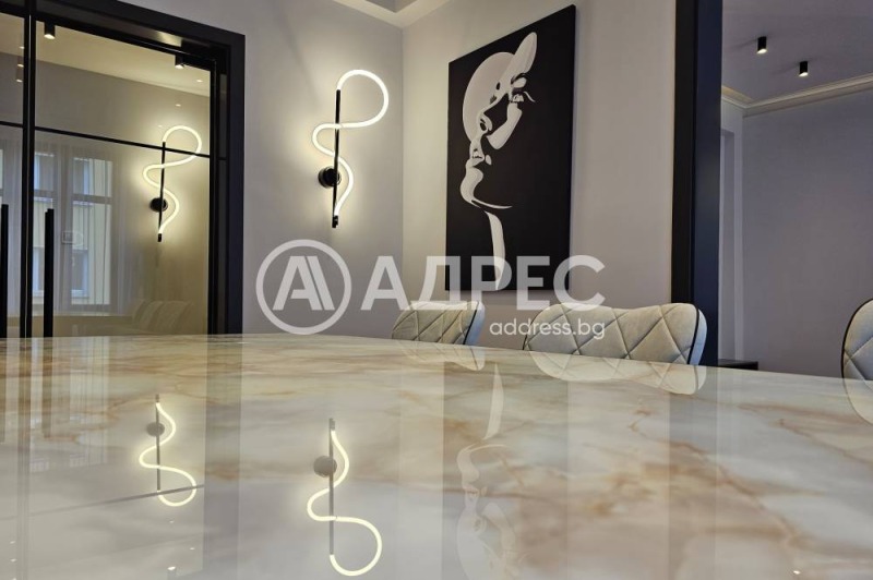 Продава 3-СТАЕН, гр. София, Център, снимка 8 - Апартаменти - 52574651