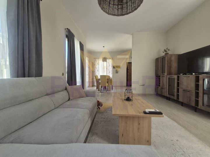 Продава КЪЩА, гр. Бургас, Сарафово, снимка 3 - Къщи - 53072020