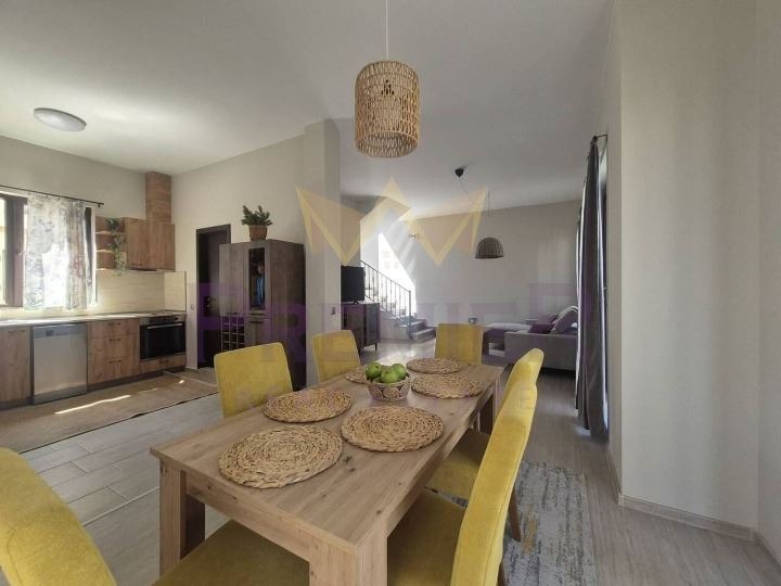 Продава КЪЩА, гр. Бургас, Сарафово