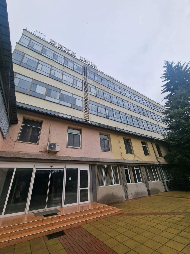 Продава БИЗНЕС ИМОТ, гр. Добрич, Промишлена зона - Север