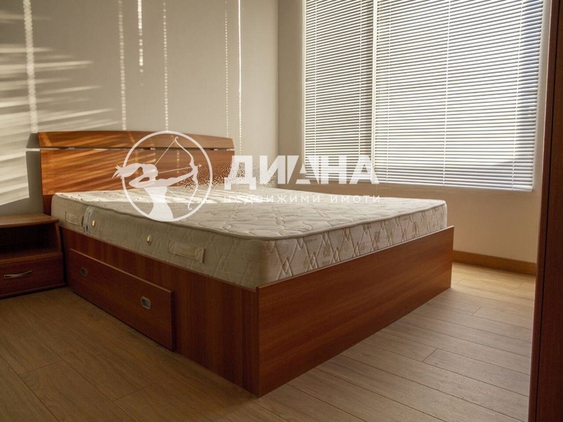 Продава 3-СТАЕН, гр. Пловдив, Кючук Париж, снимка 2 - Aпартаменти - 47867444