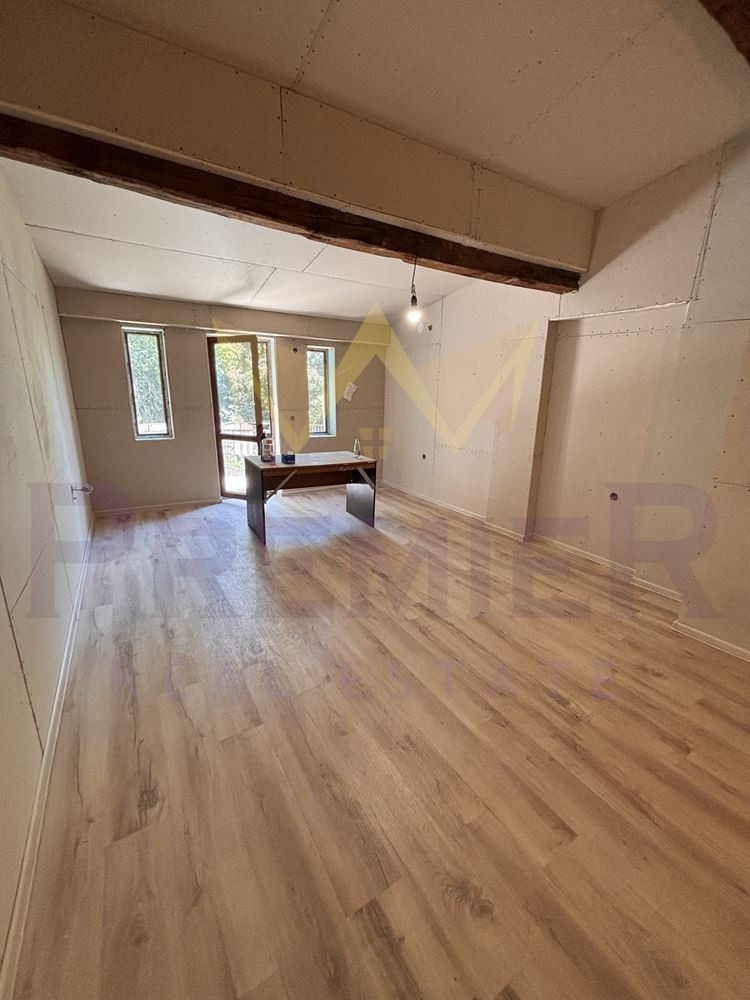 Продава ЕТАЖ ОТ КЪЩА, гр. Пловдив, Център, снимка 14 - Етаж от къща - 55050203