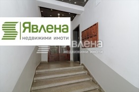 2 quartos Iavorov, Sofia 2
