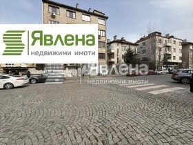 2 quartos Iavorov, Sofia 1