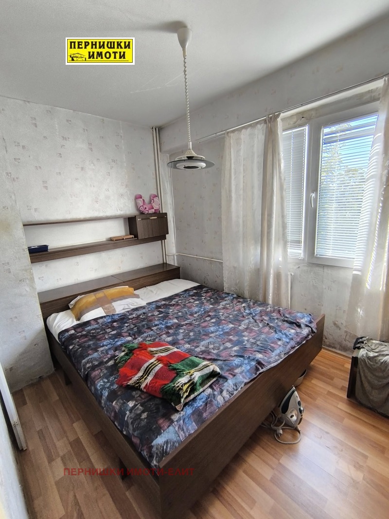 Продава  1-стаен град Перник , Тева , 45 кв.м | 28666665 - изображение [3]