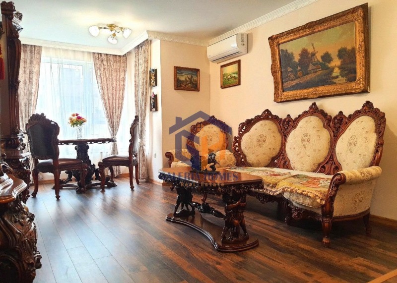 De vânzare  3 dormitoare Burgas , Slaveicov , 130 mp | 37640350