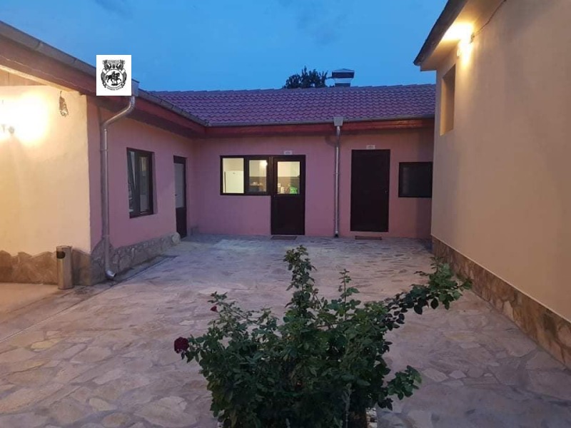 Te koop  Huis regio Sjoemen , Madara , 217 m² | 30844079