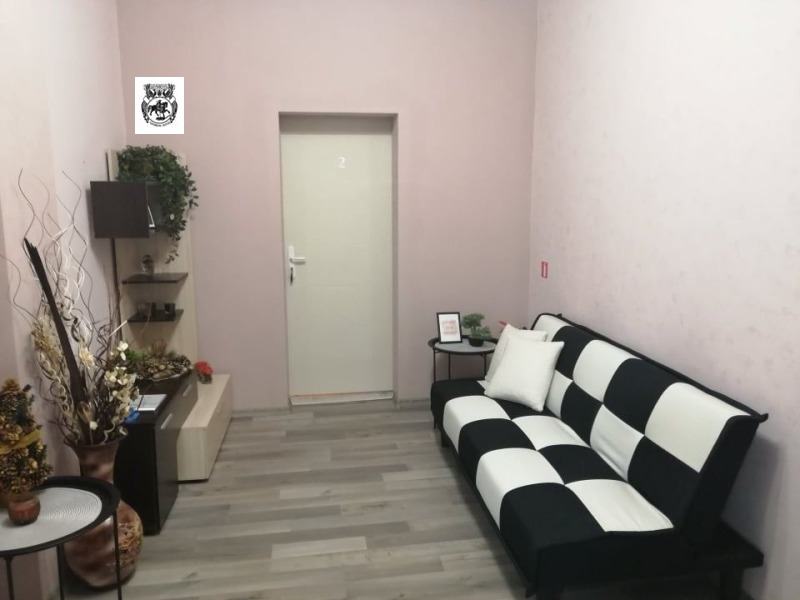 Продава  Къща област Шумен , с. Мадара , 217 кв.м | 30844079 - изображение [7]