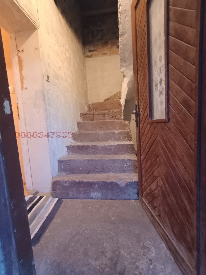 Продава КЪЩА, с. Петърч, област София област, снимка 3 - Къщи - 53359017