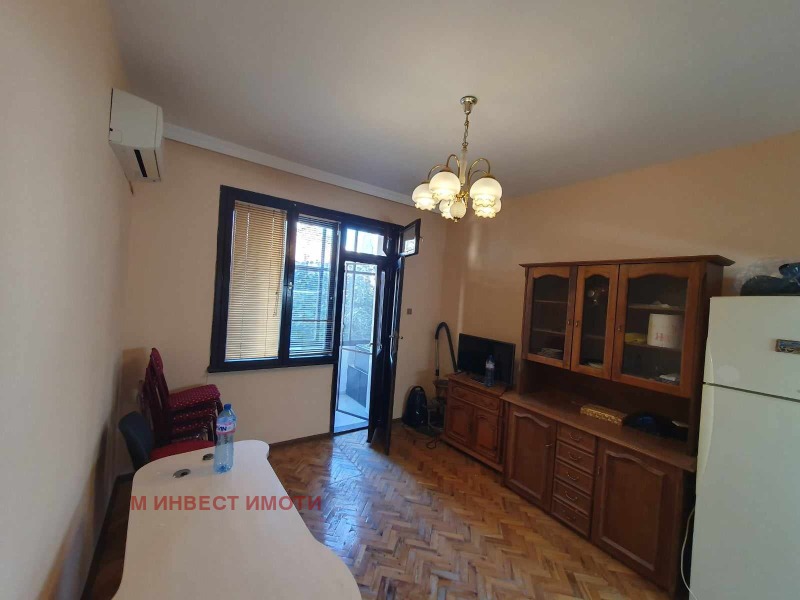 Te huur  3+ slaapkamer Plovdiv , Tsentar , 125 m² | 17427770 - afbeelding [4]