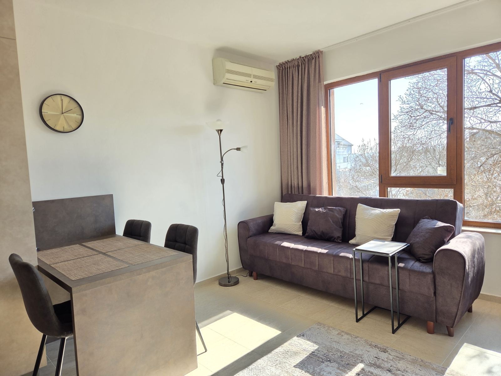 Дава под наем 2-СТАЕН, гр. Варна, Левски 1