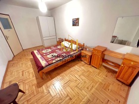 2 bedroom Vazrazhdane, Burgas 3