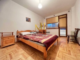 2 slaapkamers Vazrazjdane, Burgas 9