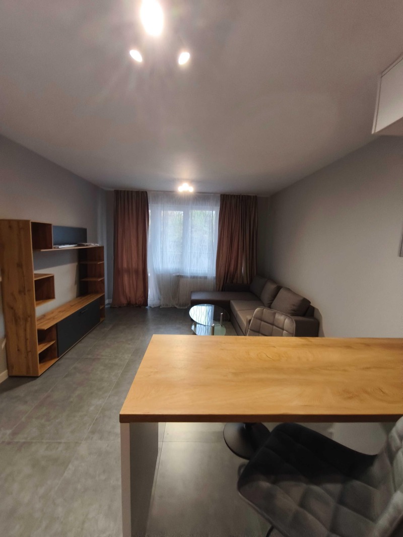 Под наем 2-СТАЕН, град София, Дружба 1 • 599 € / 1171.54 лв. • 98831006 1