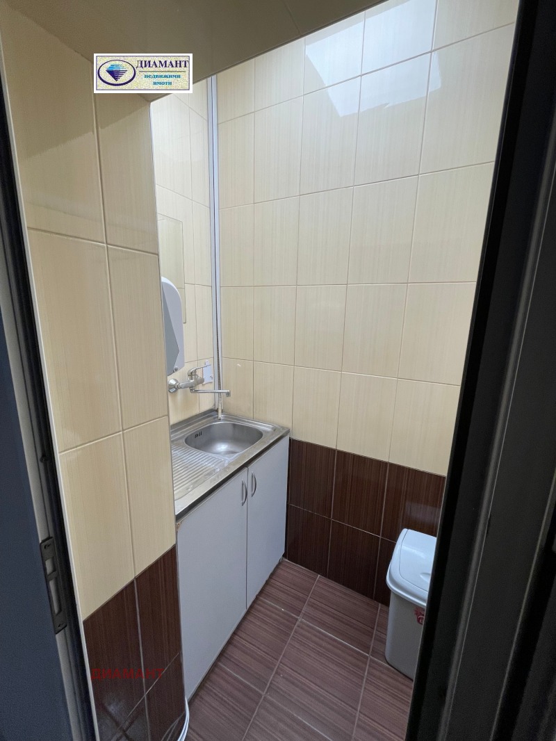 Дава под наем МАГАЗИН, гр. Русе, Център, снимка 10 - Магазини - 53324863