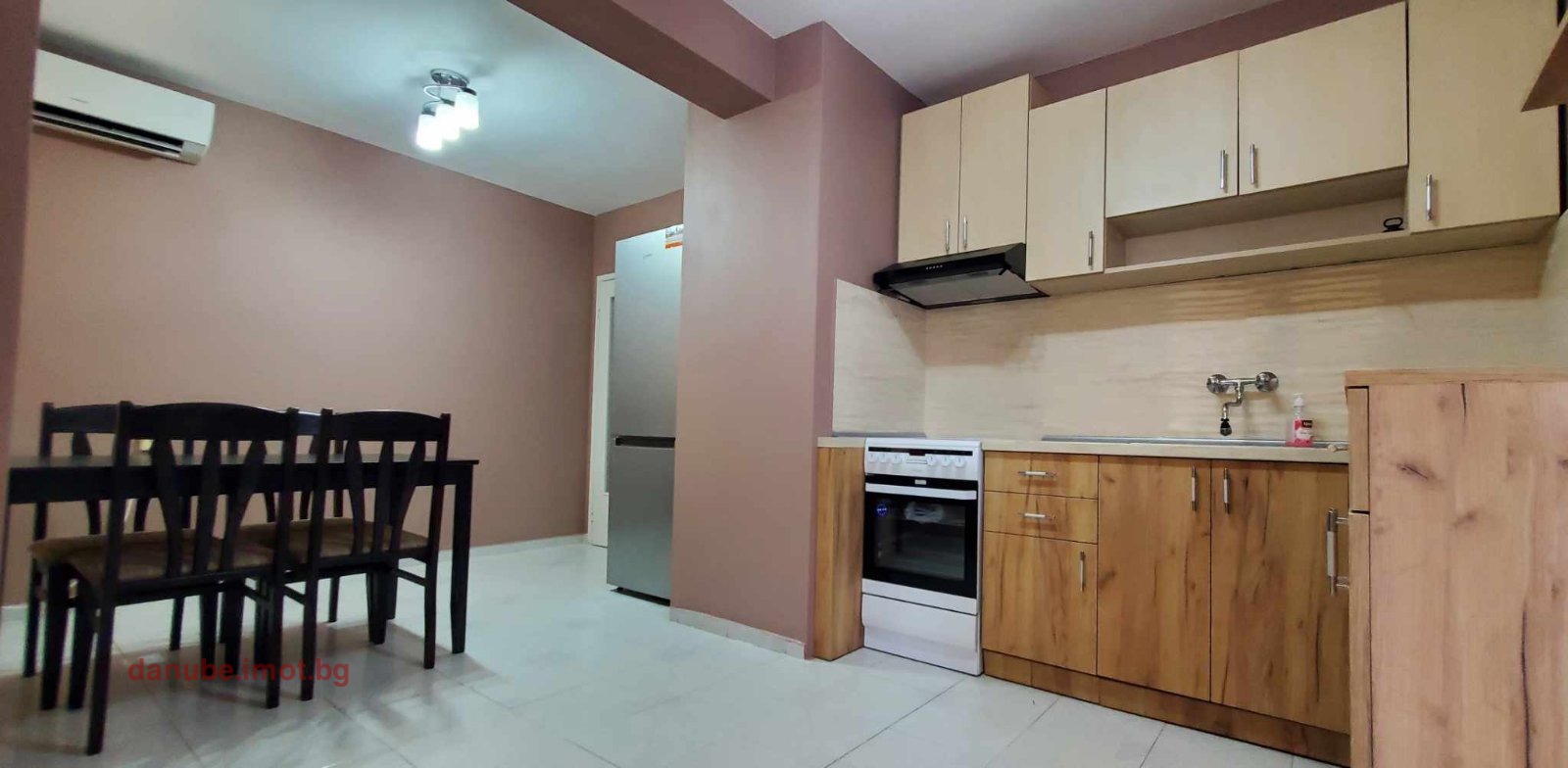 Дава под наем 3-СТАЕН, гр. Русе, Ялта