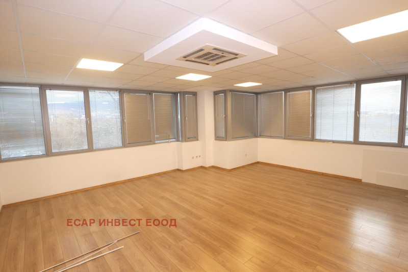 Дава под Наем ОФИС в град София, Младост 2 - 310 кв.м / 3 100 € » 6 063.07 лв., ЕСАР ИНВЕСТ ЕООД