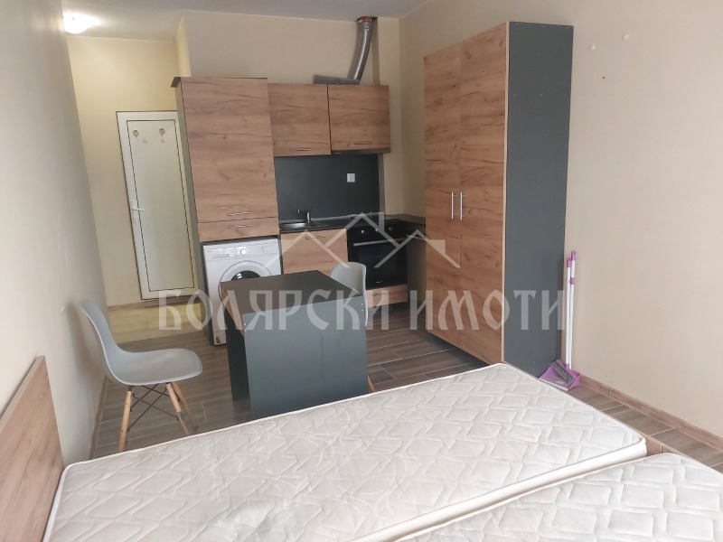 A louer  Studio Veliko Tarnovo , Bouzloudja , 30 m² | 68105546