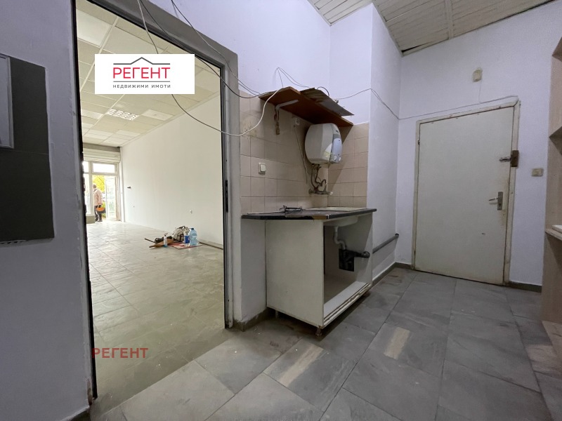 Дава под наем МАГАЗИН, гр. Габрово, Младост, снимка 2 - Магазини - 52226465