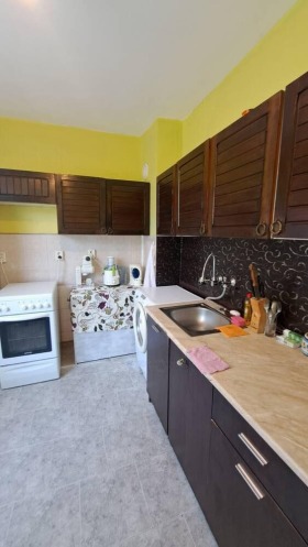 2 bedroom Lazur, Burgas 1