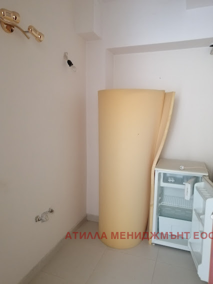 En renta  Oficina Plovdiv , Karshiyaka , 38 metros cuadrados | 78898592 - imagen [5]