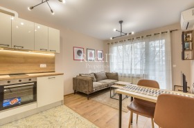1 quarto Iztok, Sofia