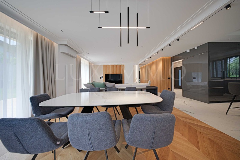 En renta  Casa Sofia , Simeonovo , 375 metros cuadrados | 68077562 - imagen [13]