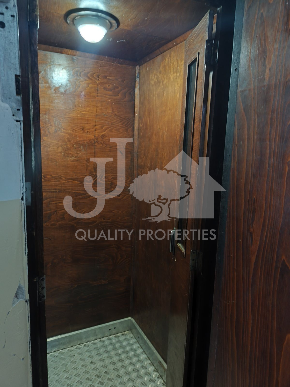 Дава под наем 4-СТАЕН, гр. София, Център, снимка 16 - Апартаменти - 54131541