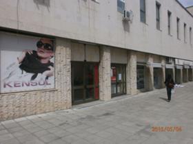 Магазини под наем в град Ловеч, Център - изображение 9 