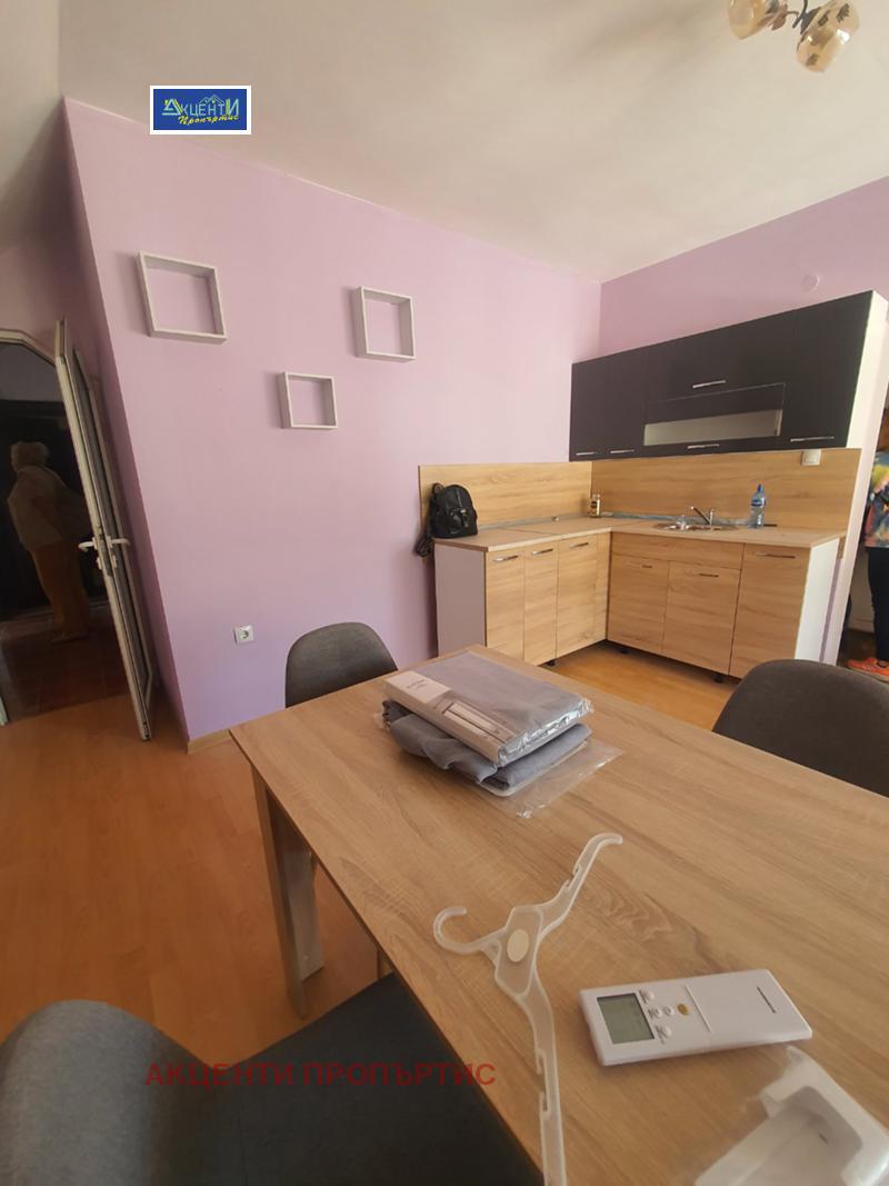 Zu vermieten  1 Schlafzimmer Weliko Tarnowo , Zentar , 40 qm | 30974978