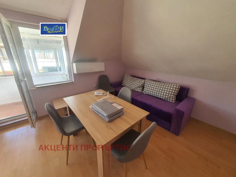 Zu vermieten  1 Schlafzimmer Weliko Tarnowo , Zentar , 40 qm | 30974978 - Bild [2]