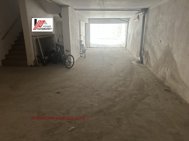 Da affittare  Box auto Kardgali , Tsentar , 23 mq | 82023776 - Immagine [2]