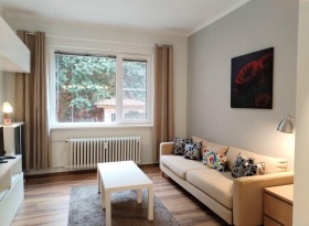 1 quarto Centar, Sofia