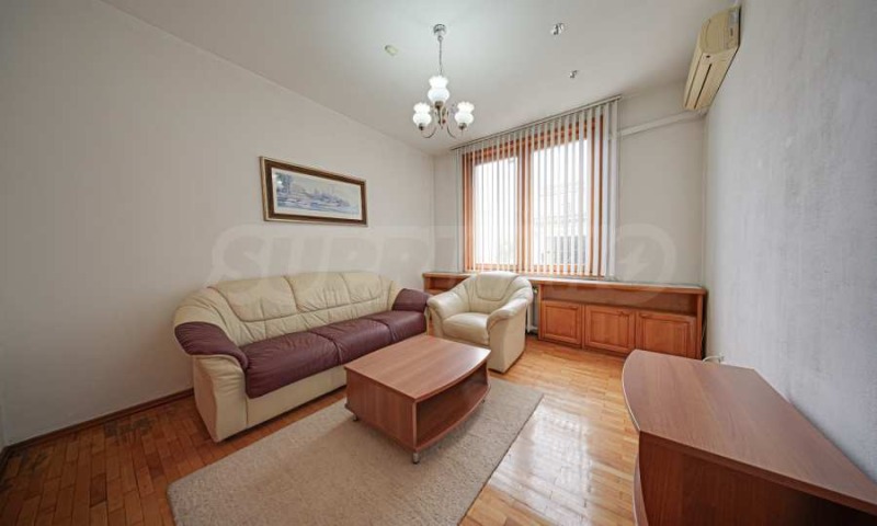 Para alugar  1 quarto Sofia , Centar , 100 m² | 80174873