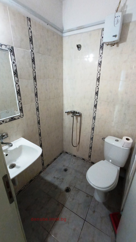 Дава под наем 2-СТАЕН, гр. Русе, Център, снимка 8 - Апартаменти - 52991841