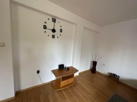 2-стаен град Варна, Бриз 2