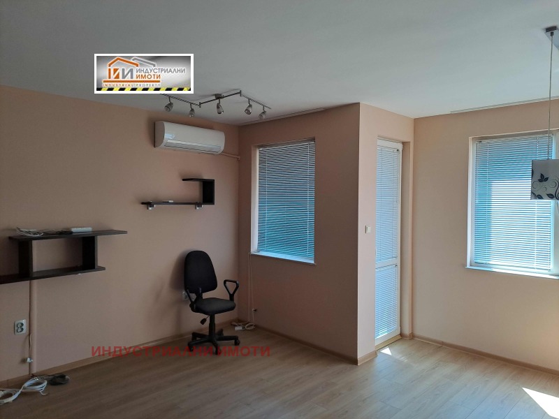 De inchiriat  1 dormitor Plovdiv , Țentâr , 77 mp | 39988598