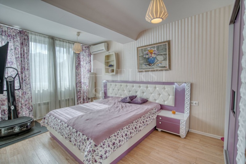 Издаје се  2 спаваће собе Софија , Лозенец , 180 м2 | 15423101 - слика [4]