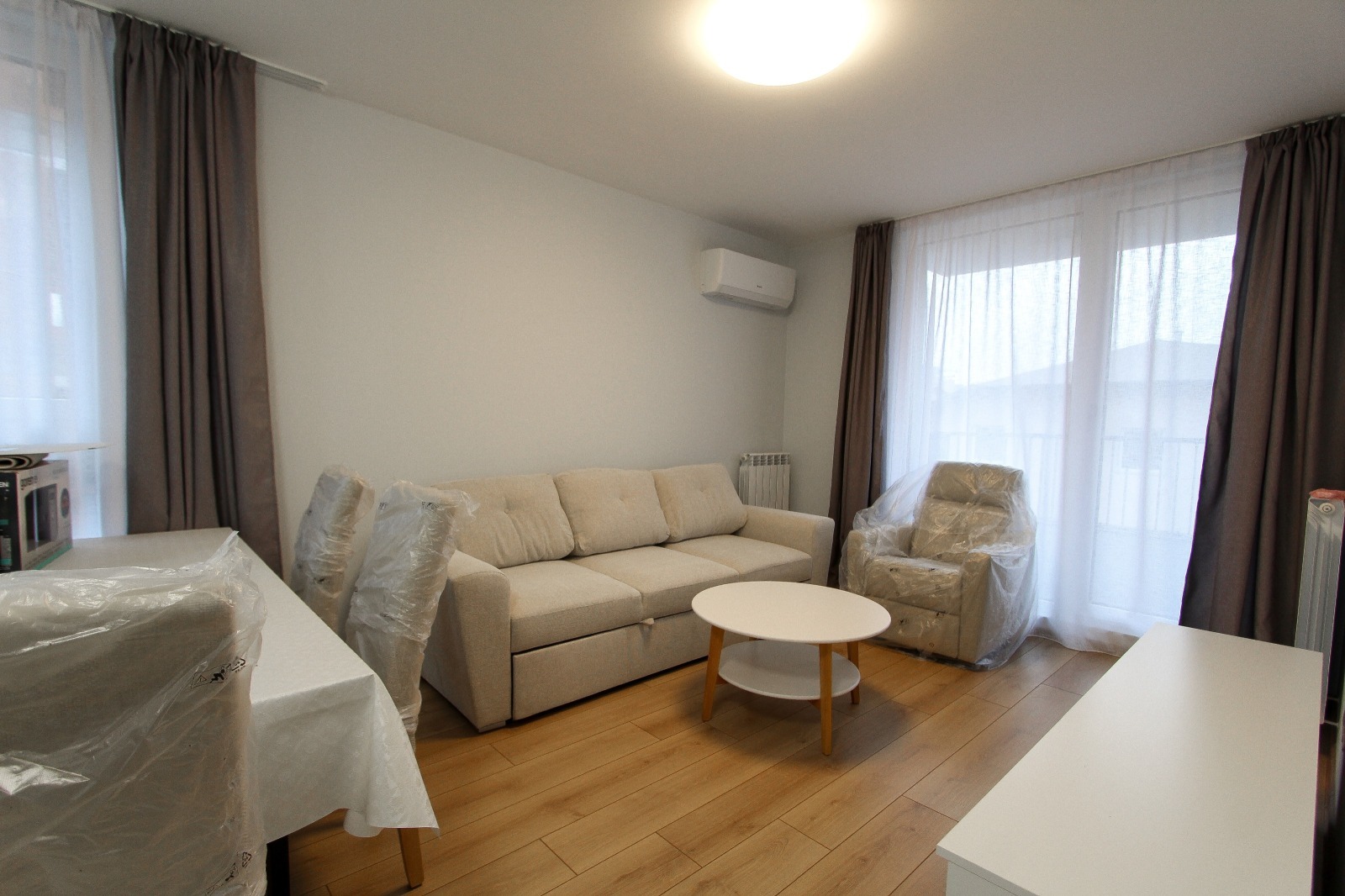 Дава под наем 2-СТАЕН, гр. София, Оборище, снимка 2 - Апартаменти - 54245956