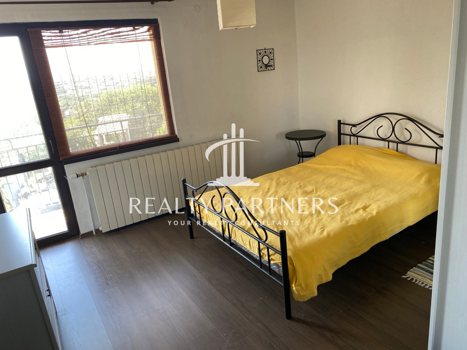 Дава под наем ЕТАЖ ОТ КЪЩА, с. Кладница, област Перник